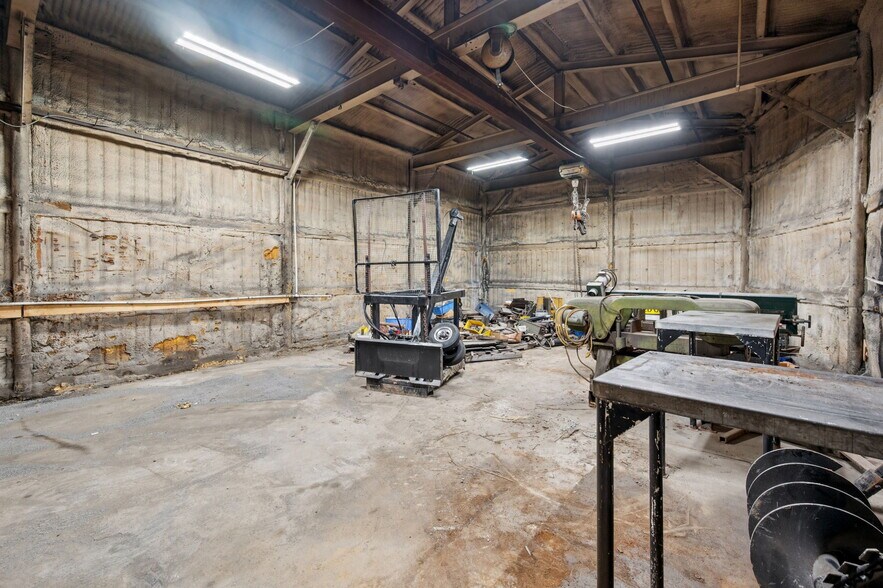 More Photos Of 10058 E Wilson Rd, Independence Manufacturing For Sale