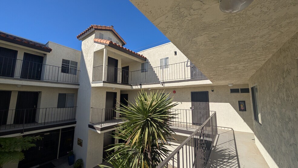 More Photos Of 4226 Utah St, San Diego Apartments For Sale