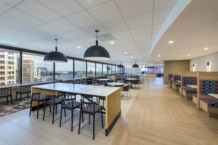More Photos Of 100 Light St, Baltimore Office For Lease