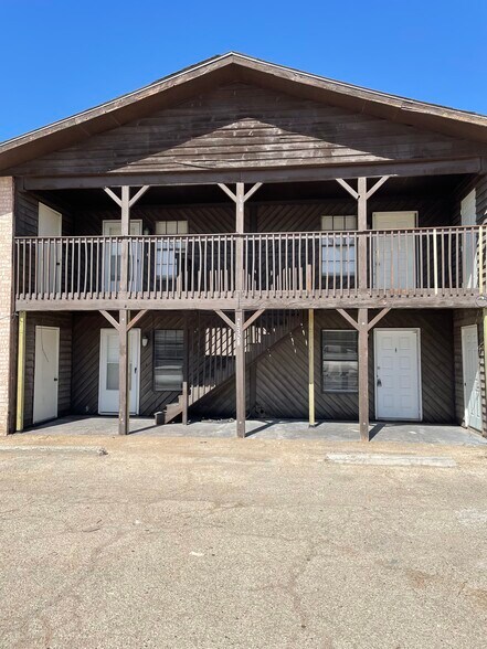 More Photos Of 1308 N Carol Ave, Monahans Apartments For Sale