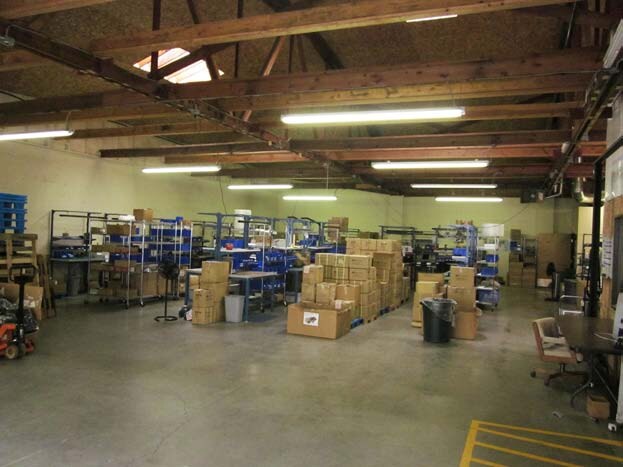 More Photos Of 2200 NW Savier St, Portland Flex For Lease