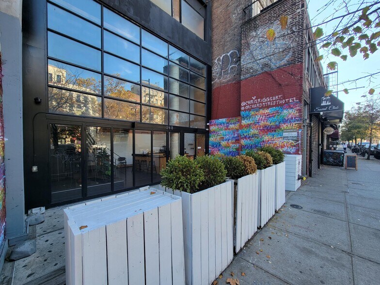 More Photos Of 163 Orchard St, New York Hotel For Lease