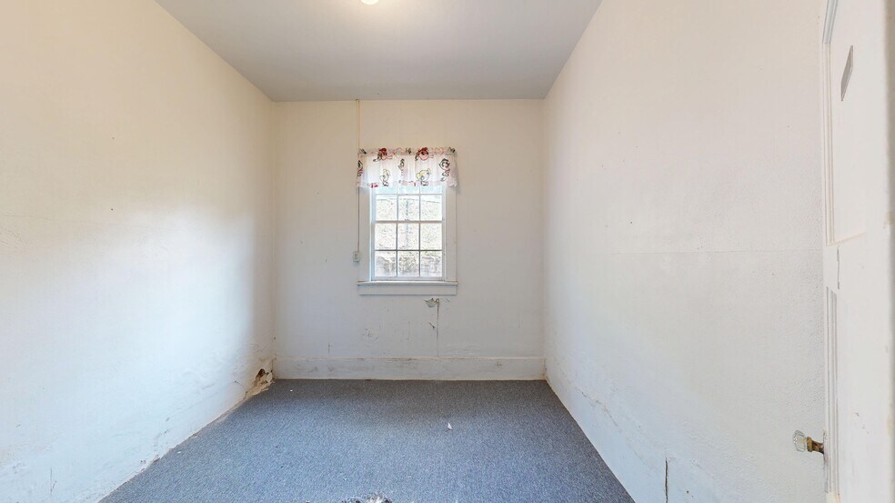 More Photos Of 1107 Spring St, Hot Springs Flex For Lease