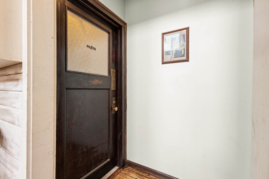 More Photos Of 20 Center St, Batavia Restaurant For Sale