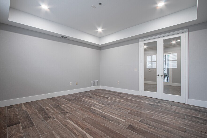 More Photos Of 2250 Pool Rd, Grapevine Office Residential For Sale