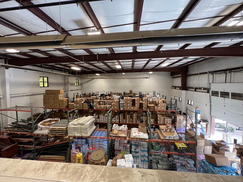 More Photos Of 412 Golden Bear Ct, Murfreesboro Light Manufacturing For Lease