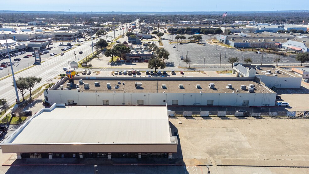 More Photos Of 6455 Hilltop Dr, North Richland Hills Unknown For Lease