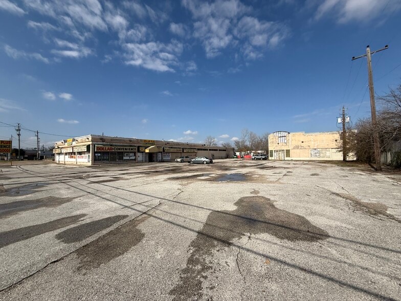 More Photos Of 5229 Griggs Rd, Houston Storefront For Sale