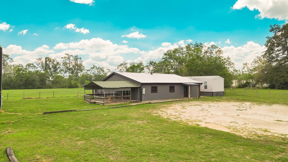 More Photos Of 7689 FM 2000, Caldwell Light Distribution For Lease