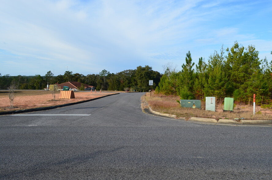 Primary Photo Of Redstone Avenue W, Crestview Land For Sale