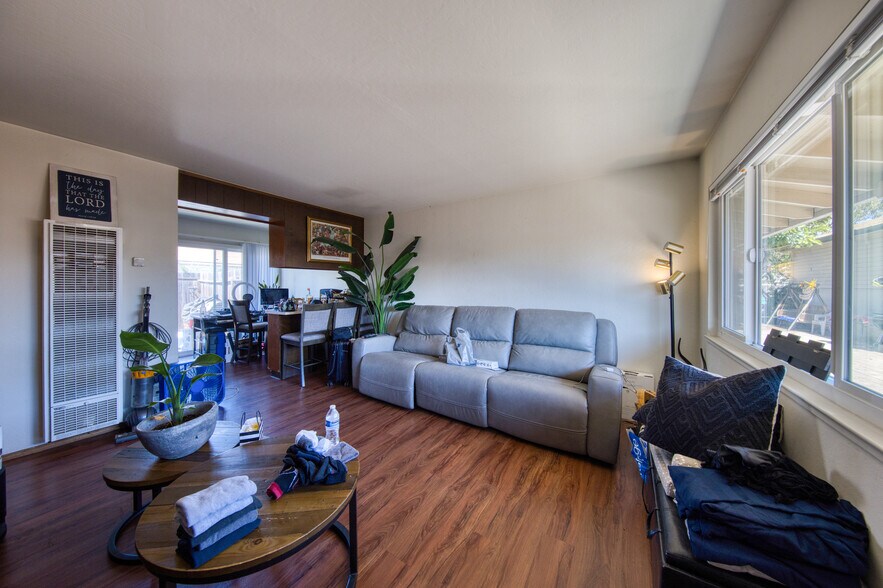 More Photos Of 24039 Park St, Hayward Apartments For Sale