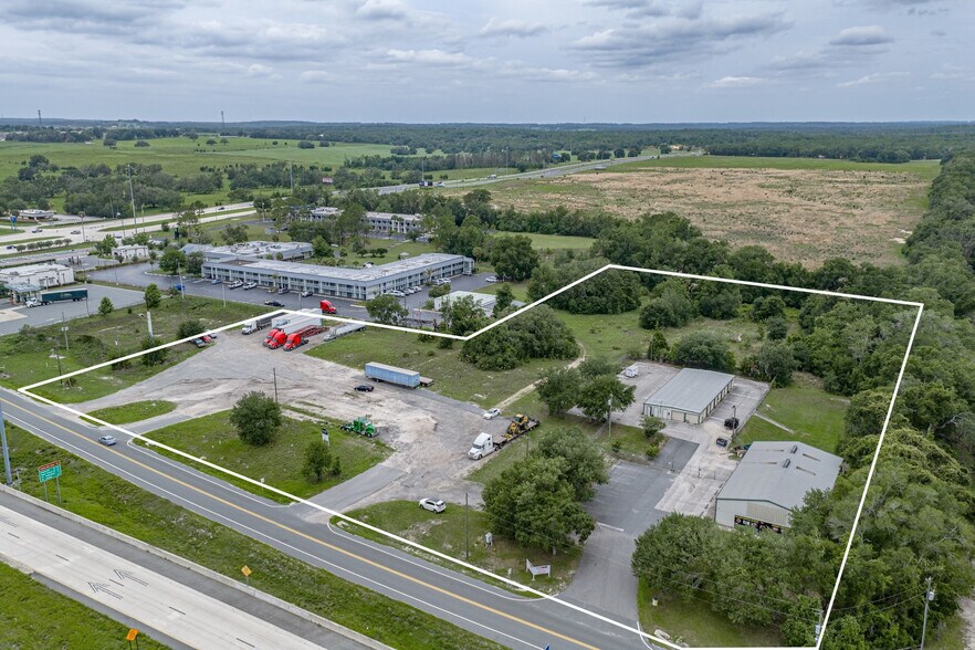 More Photos Of 6385 La Rose Rd, Brooksville Distribution For Sale