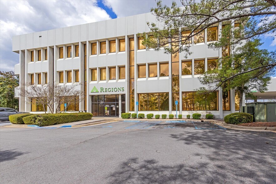 More Photos Of 510 E Laurel St, Scottsboro Loft Creative Space For Sale