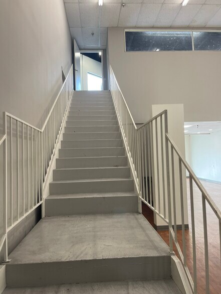 More Photos Of 5830 S Sherwood Forest Blvd, Baton Rouge Freestanding For Lease