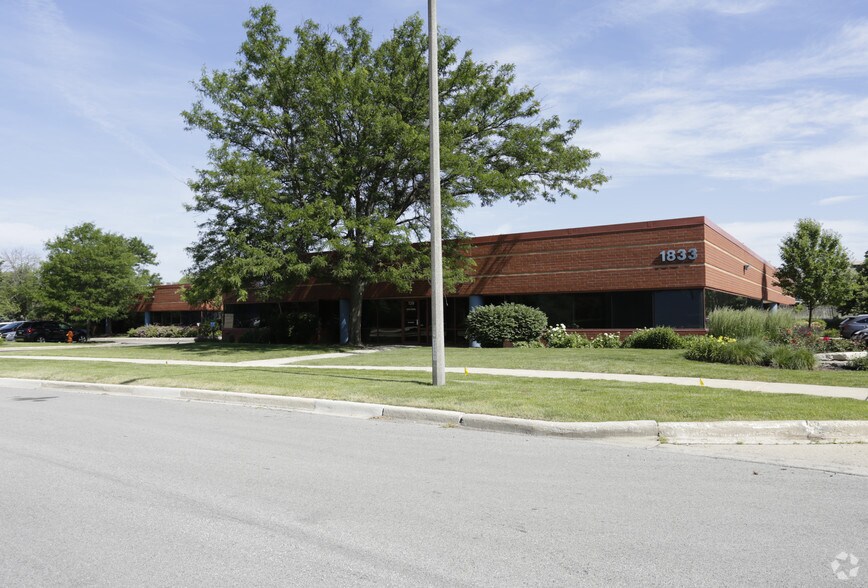 More Photos Of 1833 Centre Point Cir, Naperville Office For Lease