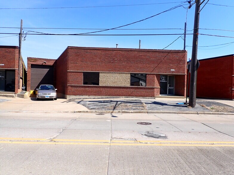 More Photos Of 10228-10244 Franklin Ave, Franklin Park Warehouse For Sale