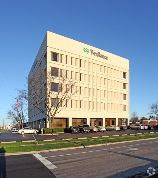More Photos Of 2000 W Henderson Rd, Columbus Office For Lease