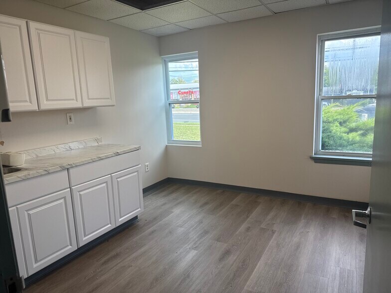 More Photos Of 5045 Route 130 S, Delran Coworking Space