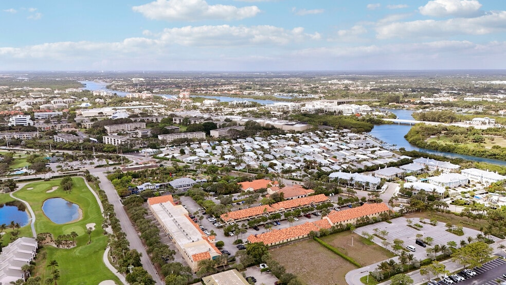 More Photos Of 725 N Hwy A1A, Jupiter Medical For Sale