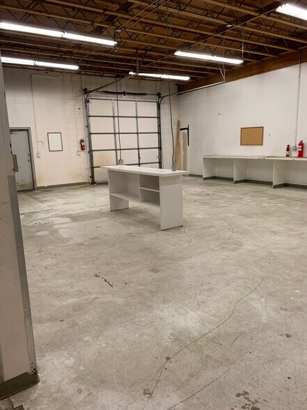 More Photos Of 2456-2462 E 13th St, Loveland Manufacturing For Lease