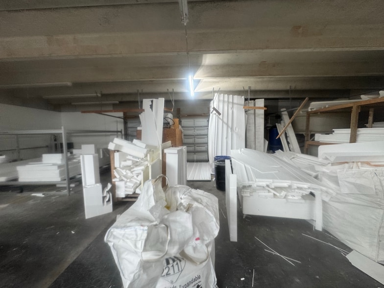 More Photos Of 904 Anclote Rd, Tarpon Springs Warehouse For Sale