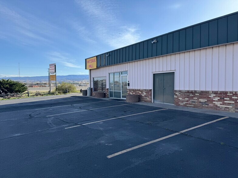 More Photos Of 2458 I 70 Business Loop, Grand Junction Service For Lease
