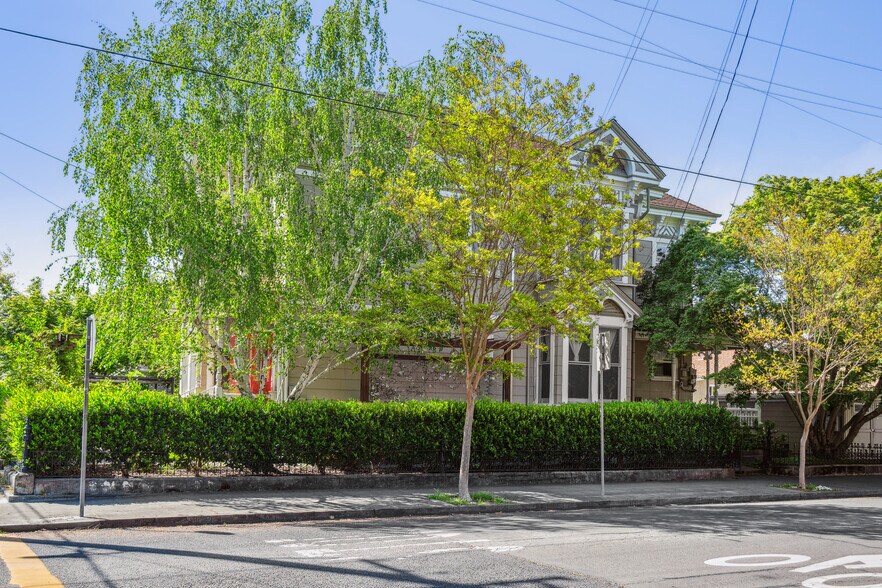 More Photos Of 1645 Main St, Napa Apartments For Sale