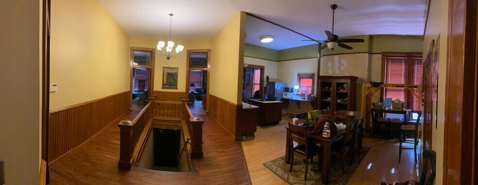 More Photos Of 110 W Walnut St, Kokomo Office For Sale