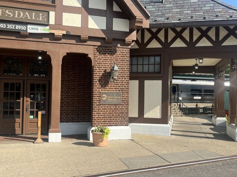 More Photos Of 1 Depot Square, Tuckahoe Fast Food For Lease