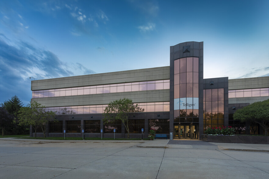 Primary Photo Of 1776 West Lakes Pky, West Des Moines Office For Lease