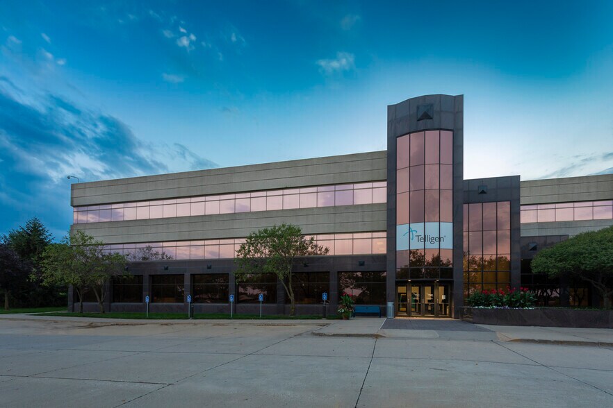 Primary Photo Of 1776 West Lakes Pky, West Des Moines Office For Lease