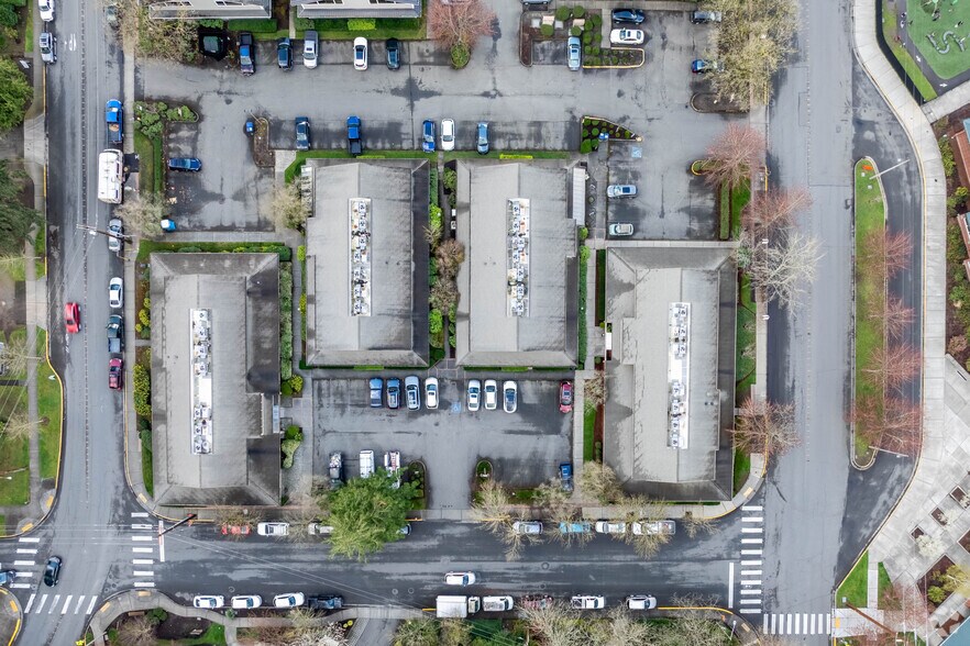 More Photos Of 7981 168th Ave NE, Redmond Office For Lease