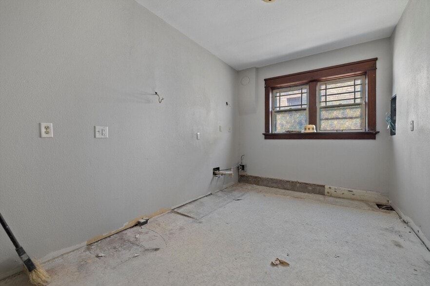 More Photos Of 1020 Main St, Union Grove Storefront Retail Residential For Sale