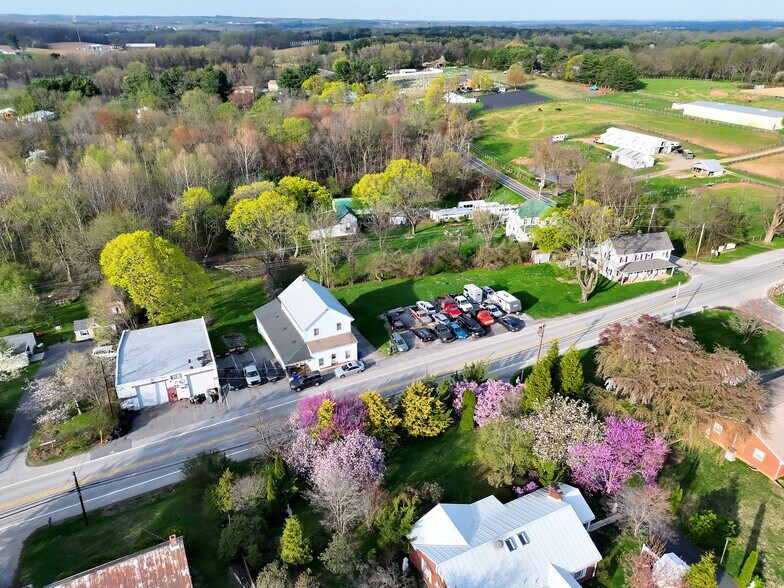 More Photos Of 16708 Frederick Rd, Mount Airy General Retail For Sale