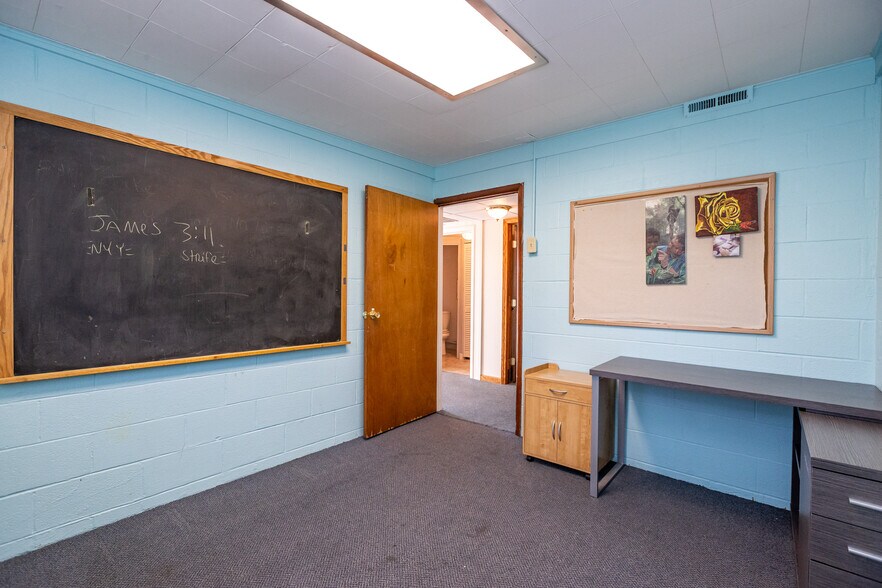 More Photos Of 420 E Pike St, Kirklin Religious Facility For Sale