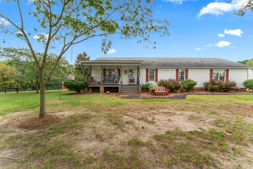 More Photos Of 10560 Lake Royale Rd, Spring Hope Specialty For Sale