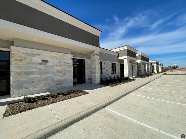 More Photos Of 25145 Star Lane, Katy Medical For Sale