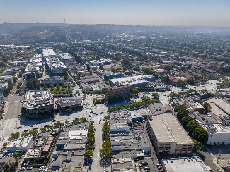 More Photos Of 3847 Main St, Culver City Storefront Retail Office For Sale
