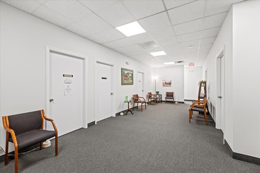 More Photos Of 59 E Mill Rd, Long Valley Office For Sale