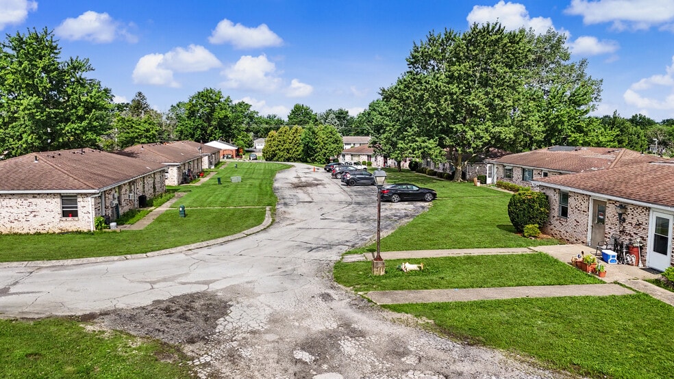 More Photos Of 318 Rae Ct, Willard Apartments For Sale
