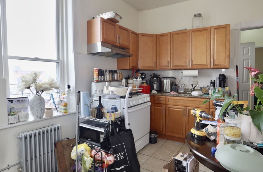 More Photos Of 2606 Central Ave, Union City Apartments For Sale