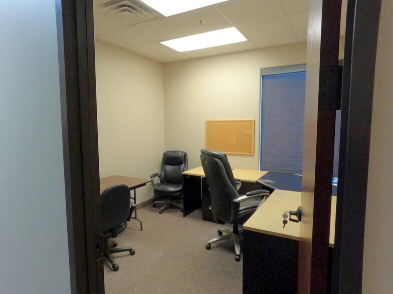 More Photos Of 6570 Naaman Forest Blvd, Garland Medical For Sale