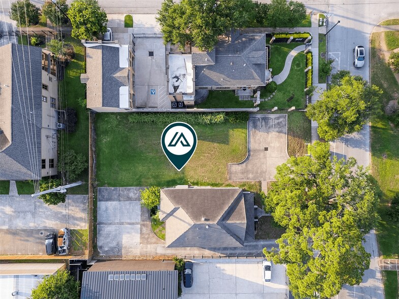 More Photos Of 333 Heights Blvd, Houston Land For Sale