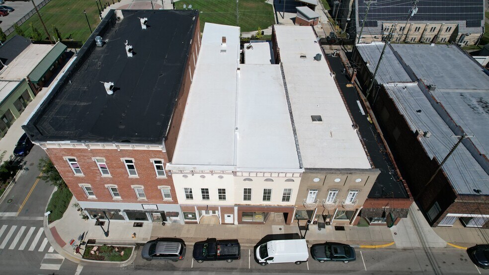 More Photos Of 124-128 E Morgan St, Martinsville Storefront Retail Office For Sale