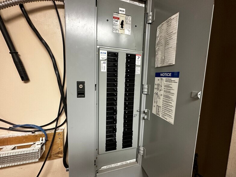 More Photos Of 797 Cool Spring Rd, Mingo Junction Office For Lease