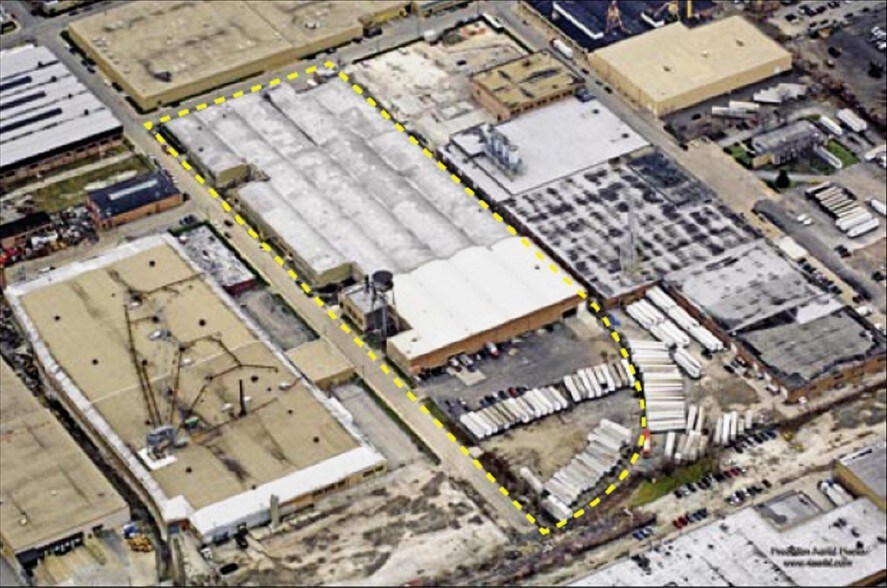 More Photos Of 4500 S Kolin Ave, Chicago Manufacturing For Lease