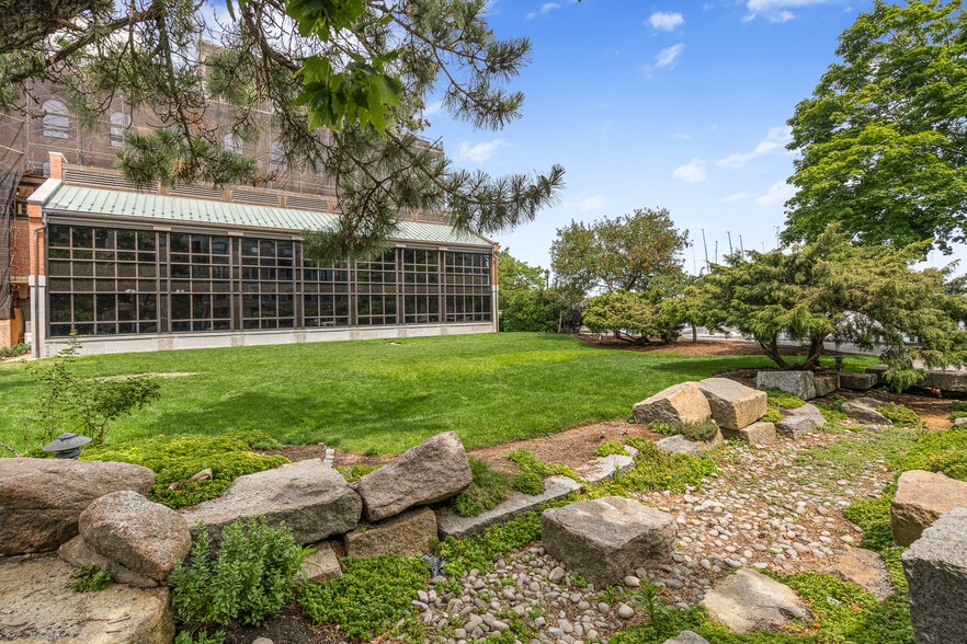 More Photos Of 28 Atlantic Ave, Boston Apartments For Lease