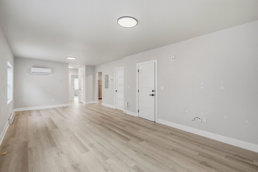 More Photos Of 4335 Mercier St, Kansas City Multifamily For Sale