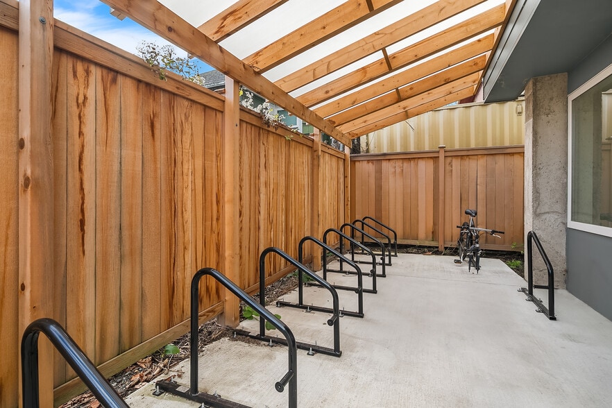 More Photos Of 2807 S Hanford St, Seattle Multifamily For Sale