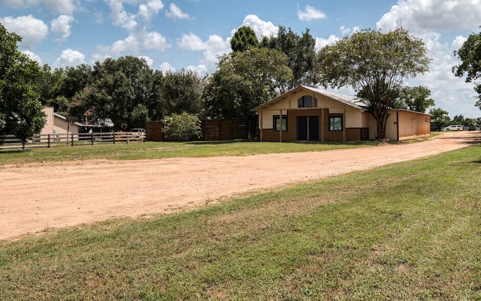 More Photos Of 30291 FM 1488 Rd, Waller Lodge Meeting Hall For Sale